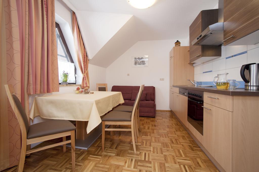 Bauernhof Liendl Villa Keutschach am See Room photo
